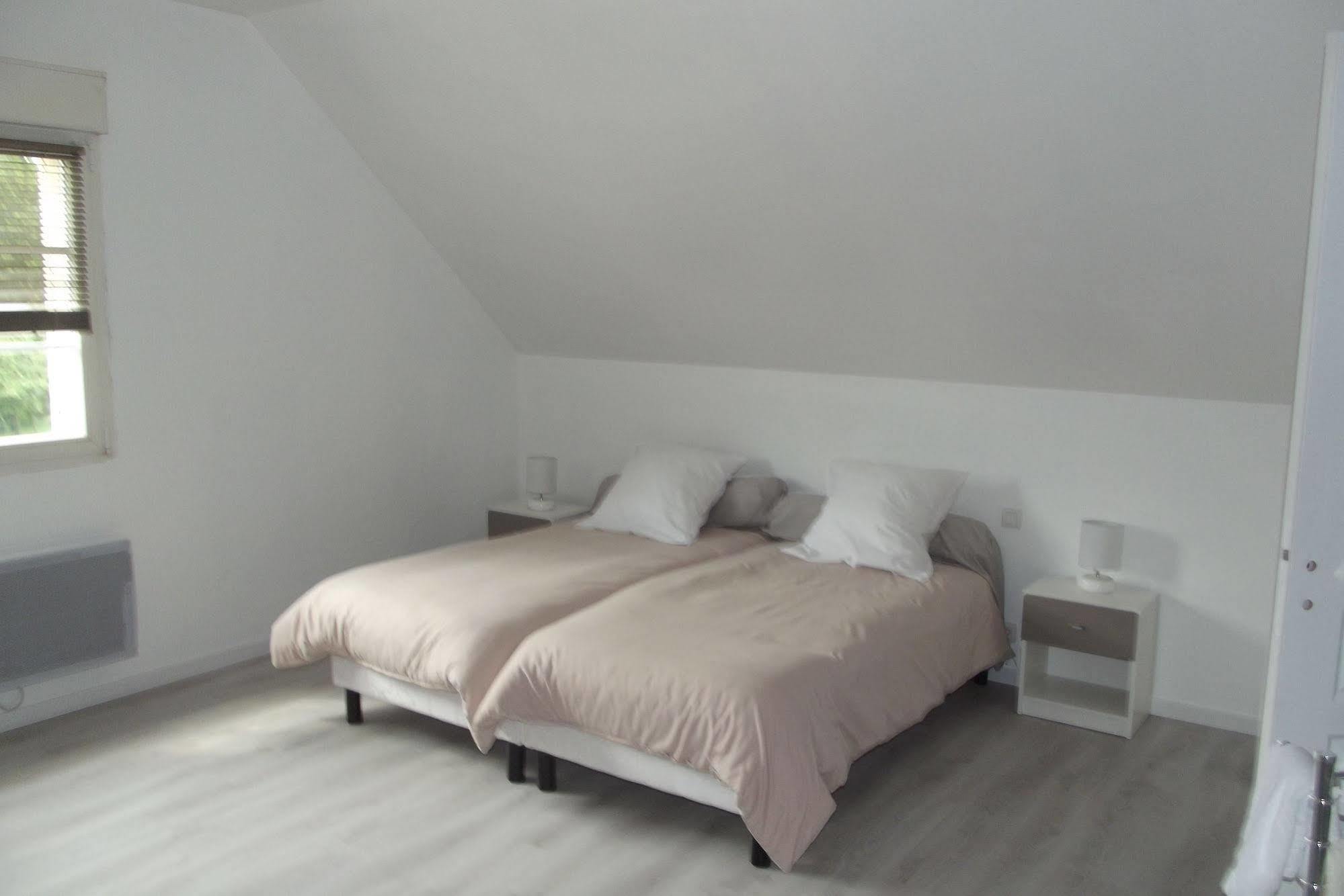 Les Vedieres Conflans-sur-Anille Екстер'єр фото